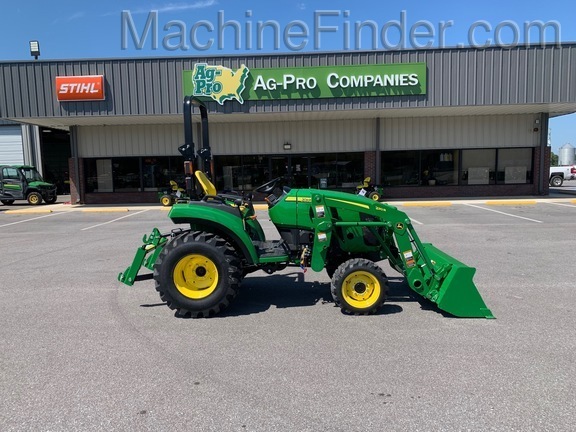 2020 John Deere 2032R Image 7