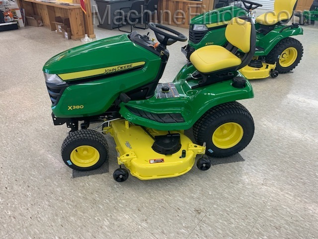 2020 John Deere X380 Image 3