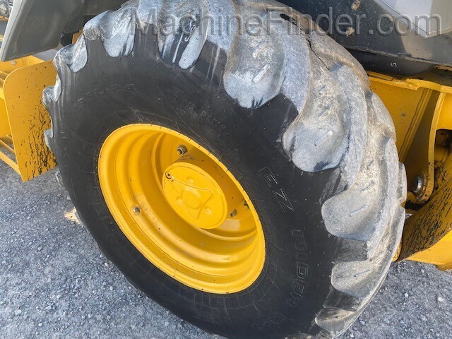 2019 John Deere 310SL Image 6