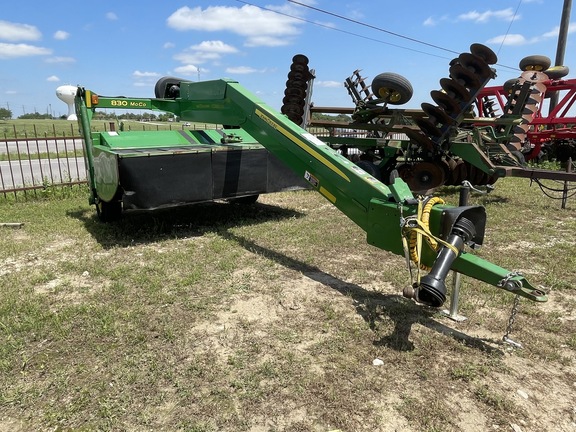 2016 John Deere 830 Image 1