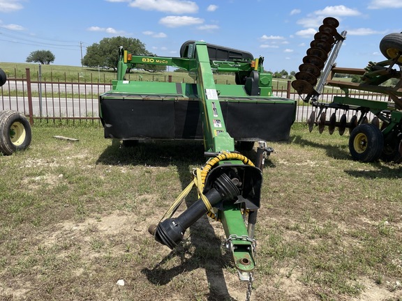 2016 John Deere 830 Image 3