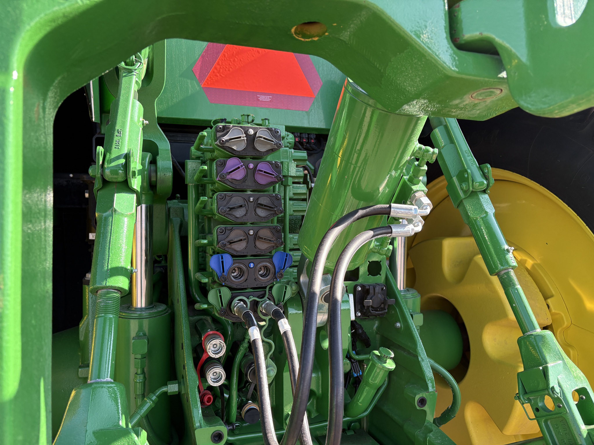 2022 John Deere 8R 370 Image 7