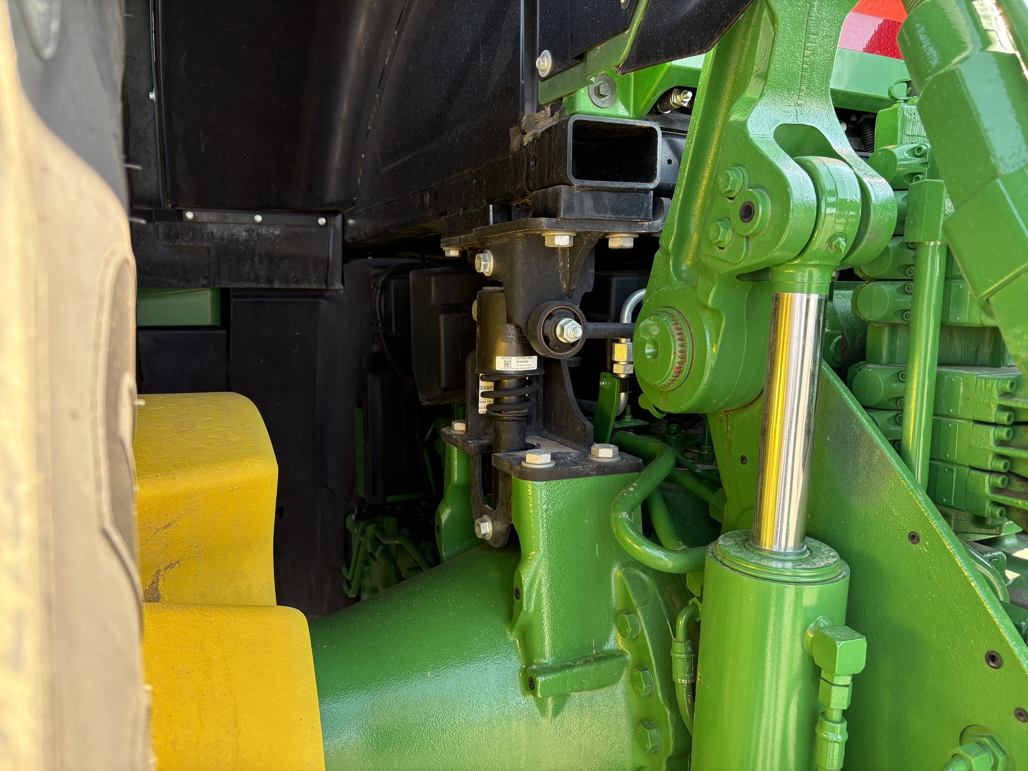 2022 John Deere 8R 370 Image 10