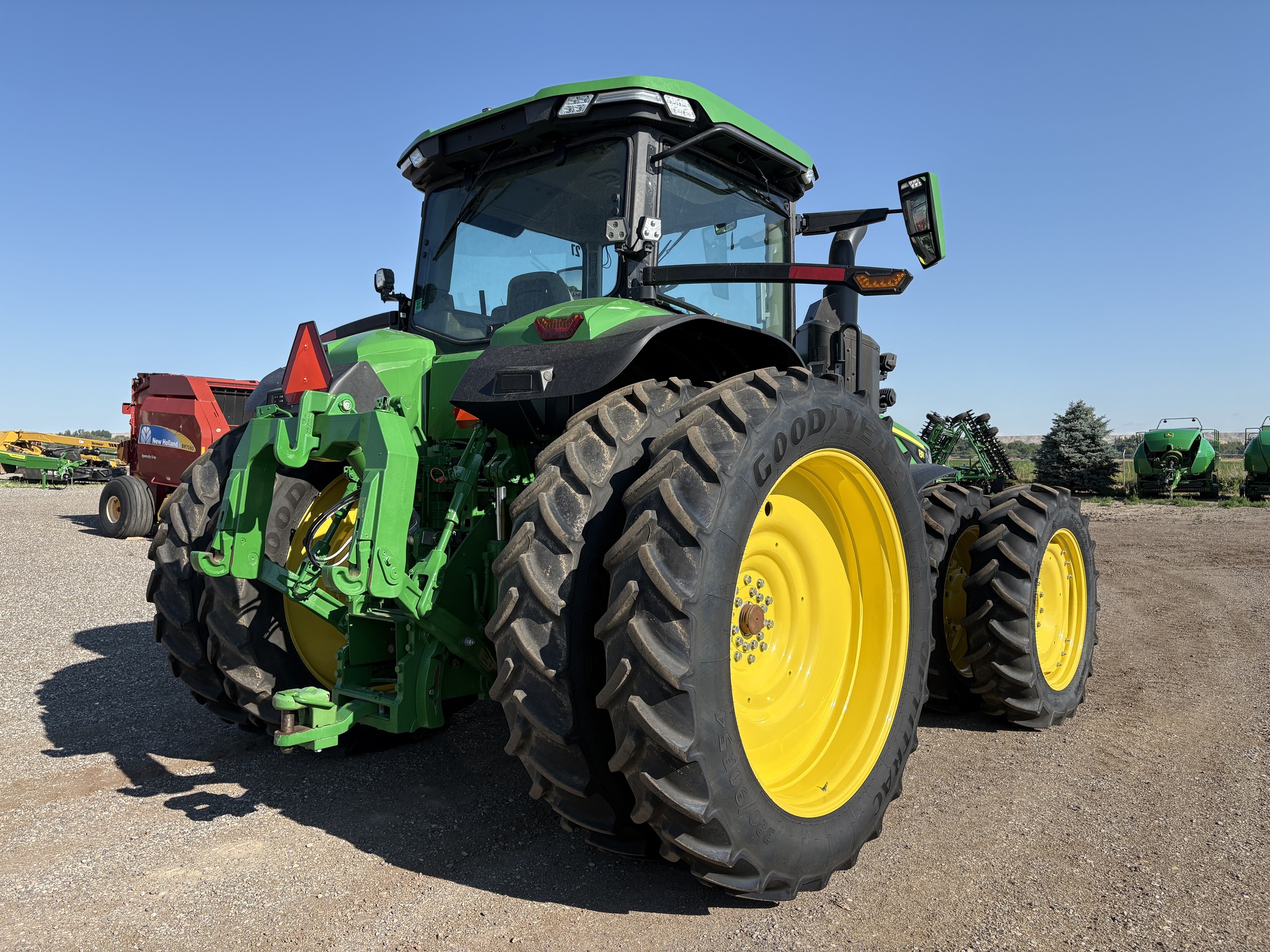 2022 John Deere 8R 370 Image 11