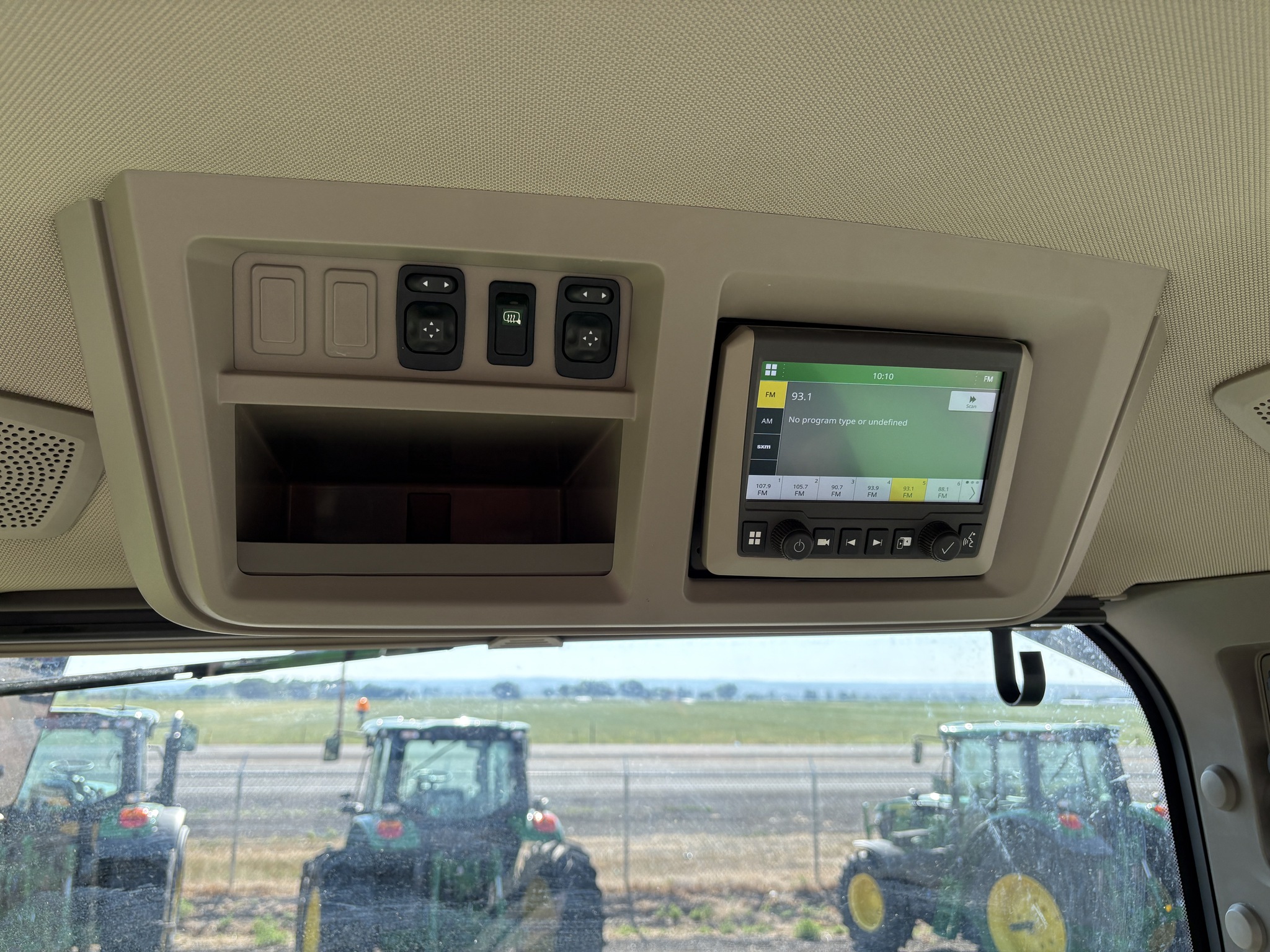 2022 John Deere 8R 370 Image 25