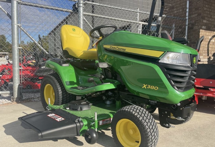 2025 John Deere X380 Image 1