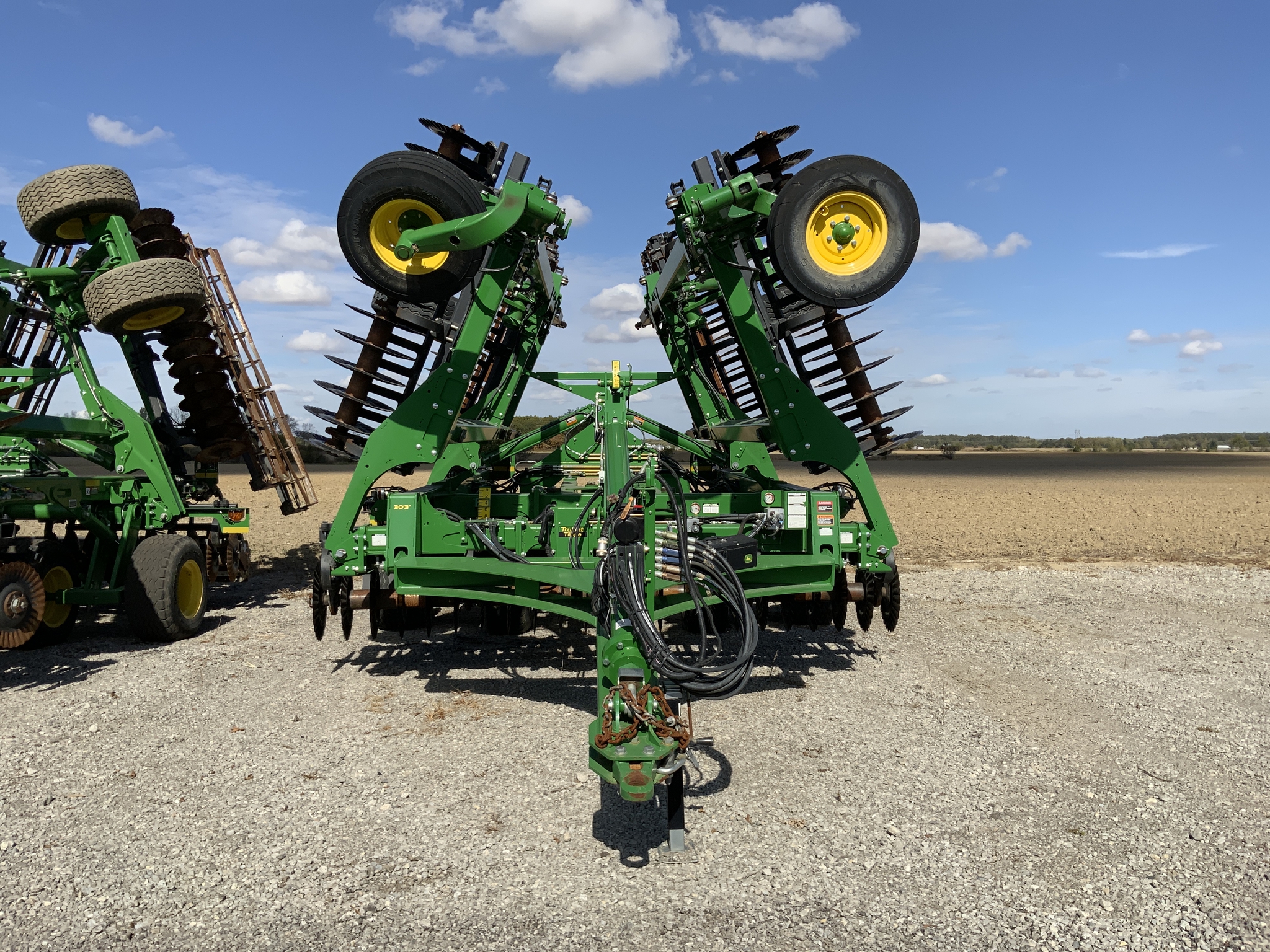 2020 John Deere 2660VT Image 3