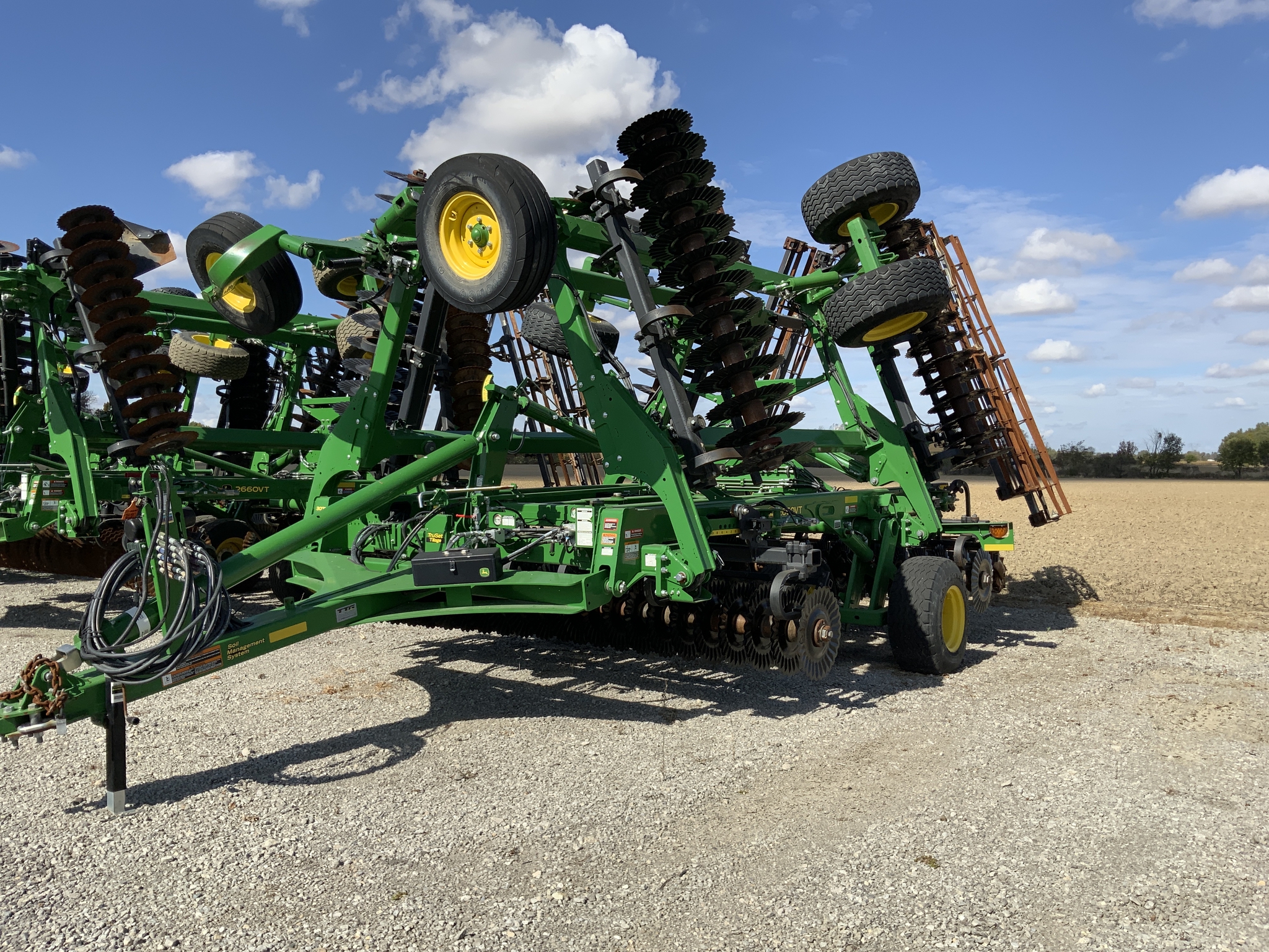 2020 John Deere 2660VT Image 8