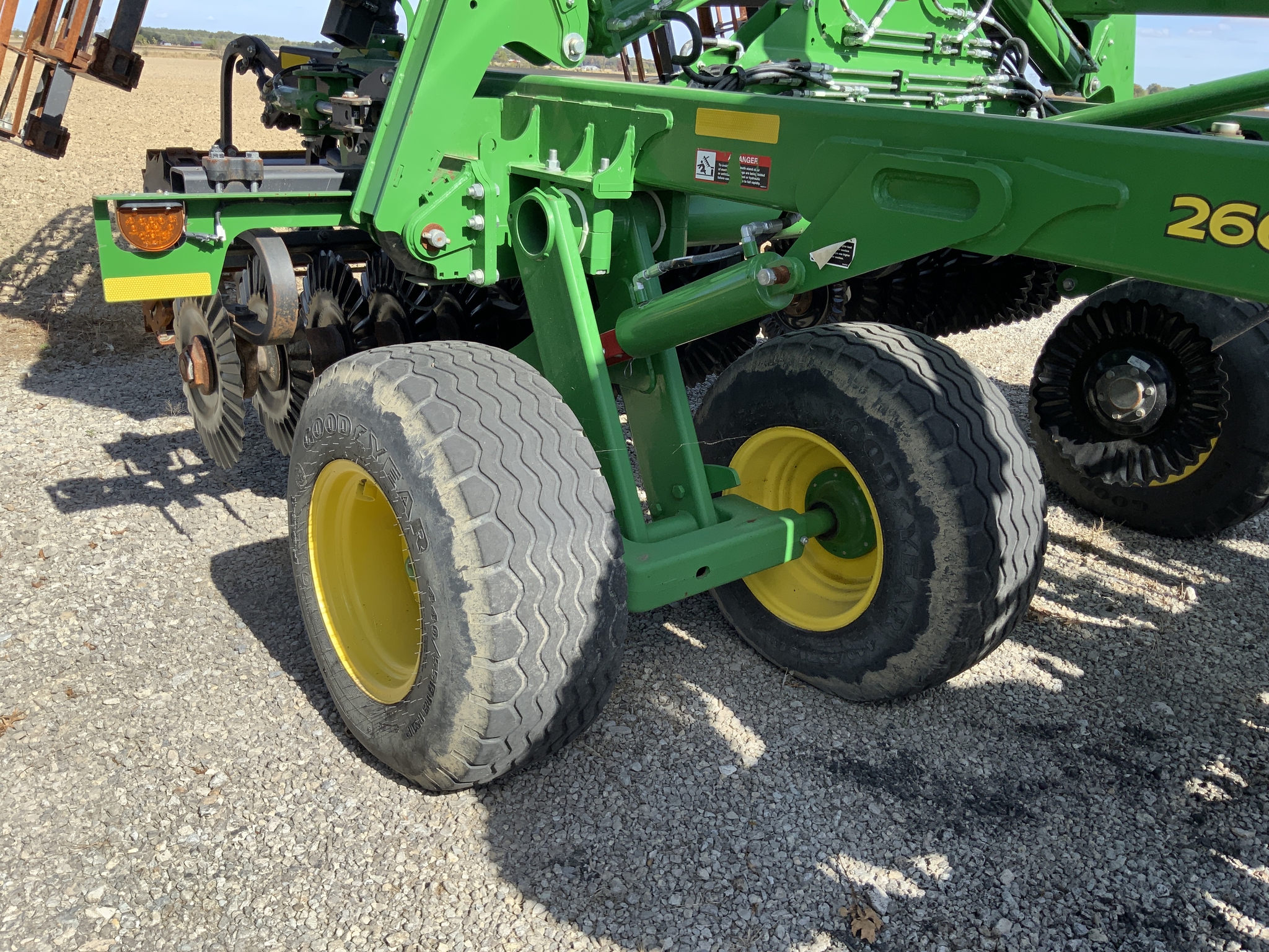 2020 John Deere 2660VT Image 11