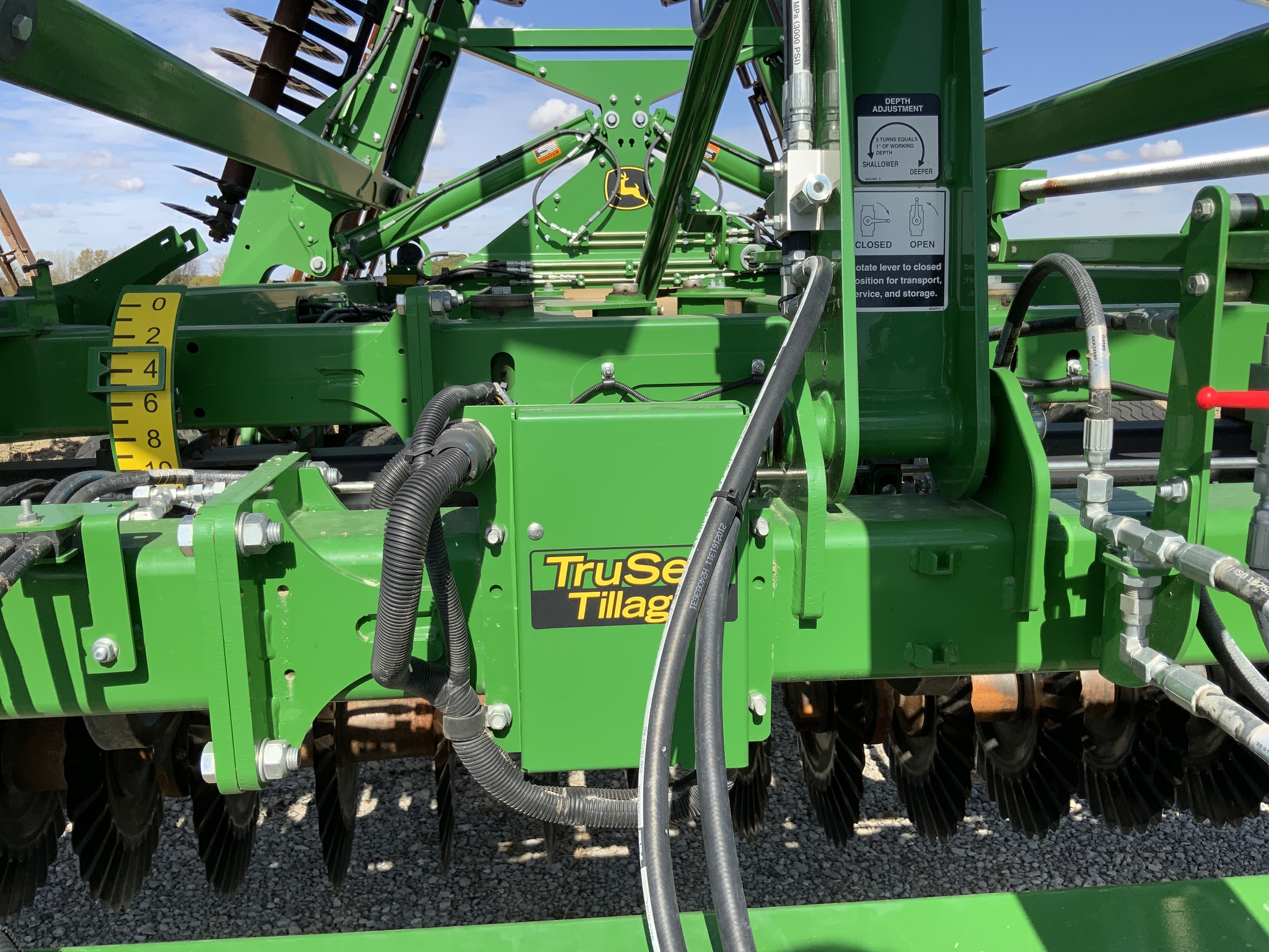 2020 John Deere 2660VT Image 13
