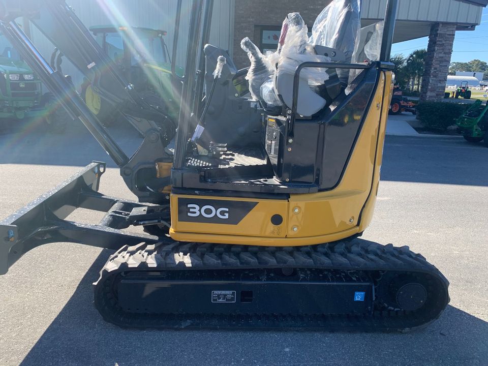 2023 John Deere 30G Image 4