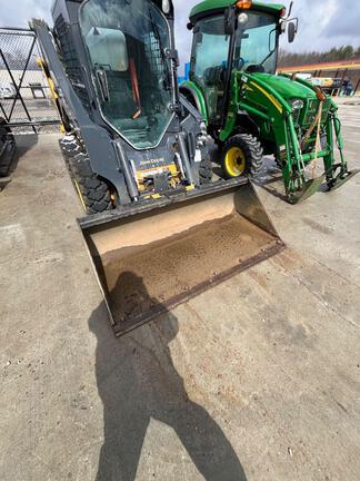 Photo of a 2024 John Deere 318G