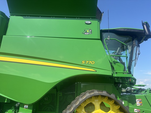 Used 2022 John Deere S770 Combines at Koenig Equipment in Urbana, OH - Photo11