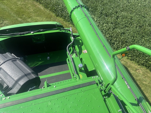 Used 2022 John Deere S770 Combines at Koenig Equipment in Urbana, OH - Photo36