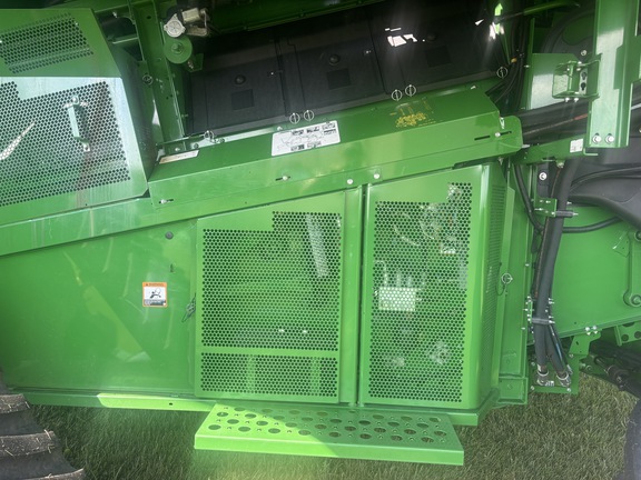 Used 2022 John Deere S770 Combines at Koenig Equipment in Urbana, OH - Photo22