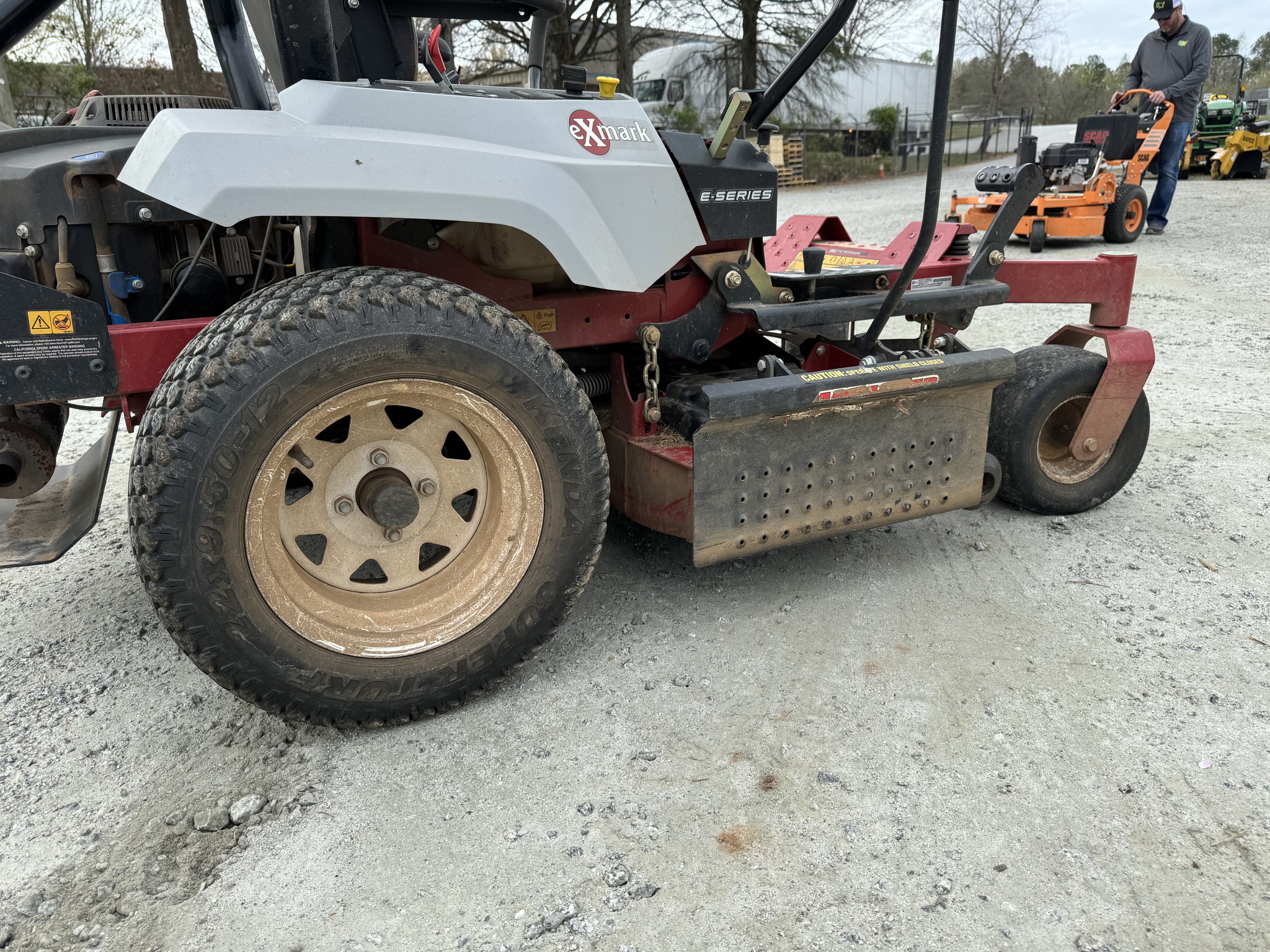 2019 Exmark RADIUS Image 3