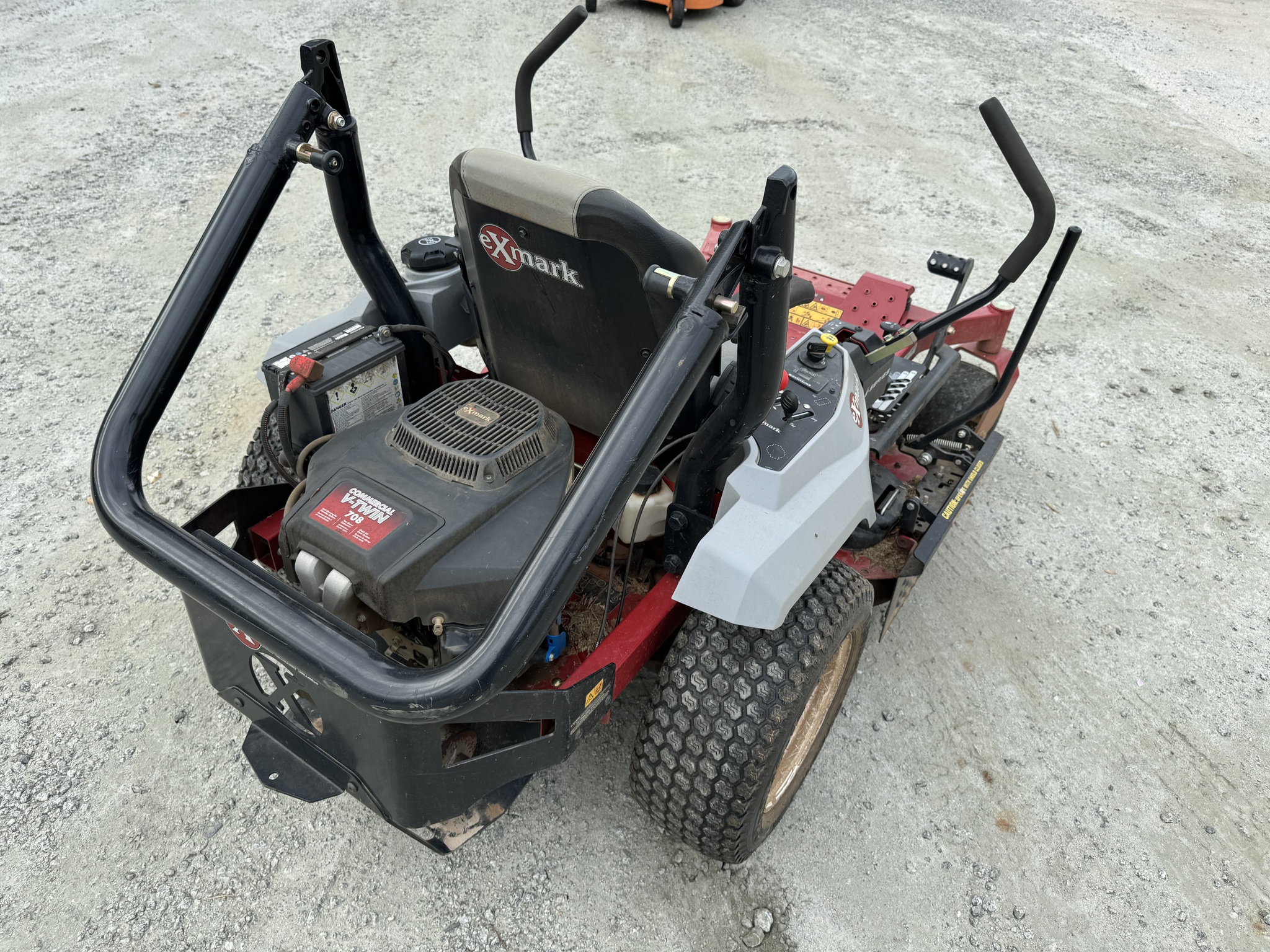 2019 Exmark RADIUS Image 4