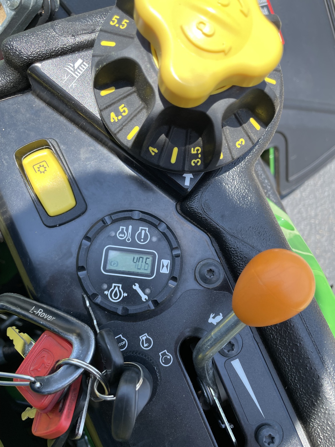 2021 John Deere Z970R Image 6