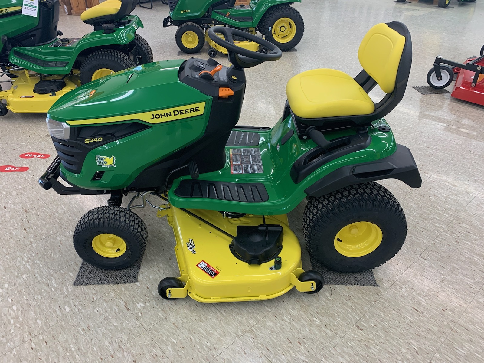2024 John Deere S240 Image 3