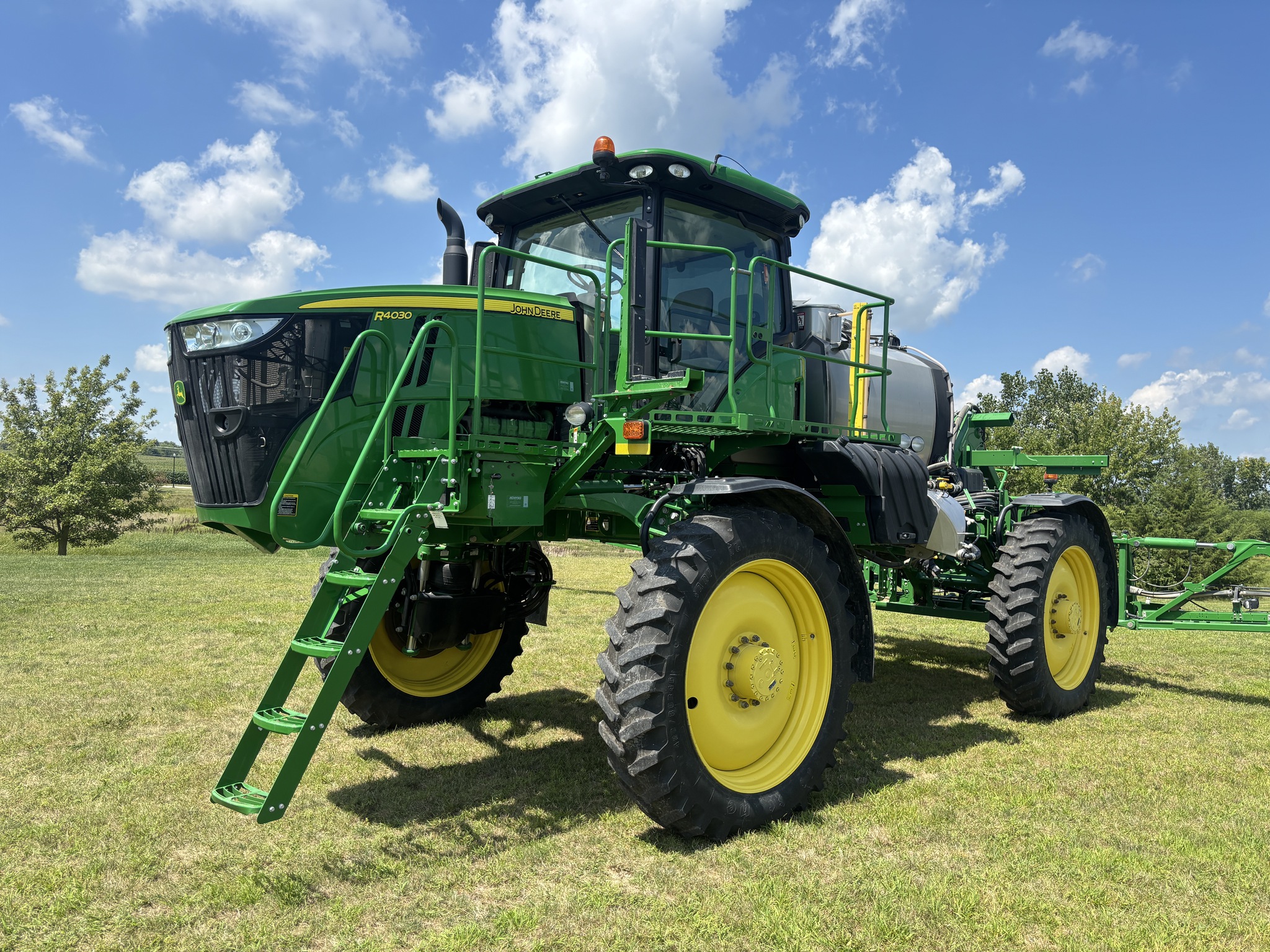 Used 2018 John Deere R4030 Self Propelled Sprayers at Koenig Equipment in Greenville, OH - PhotoXL7