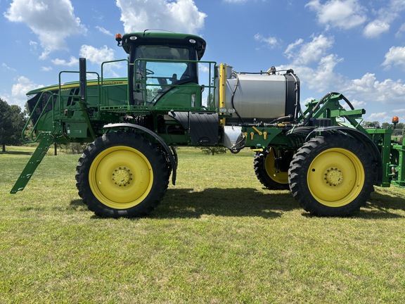 Used 2018 John Deere R4030 Self Propelled Sprayers at Koenig Equipment in Greenville, OH - Photo8