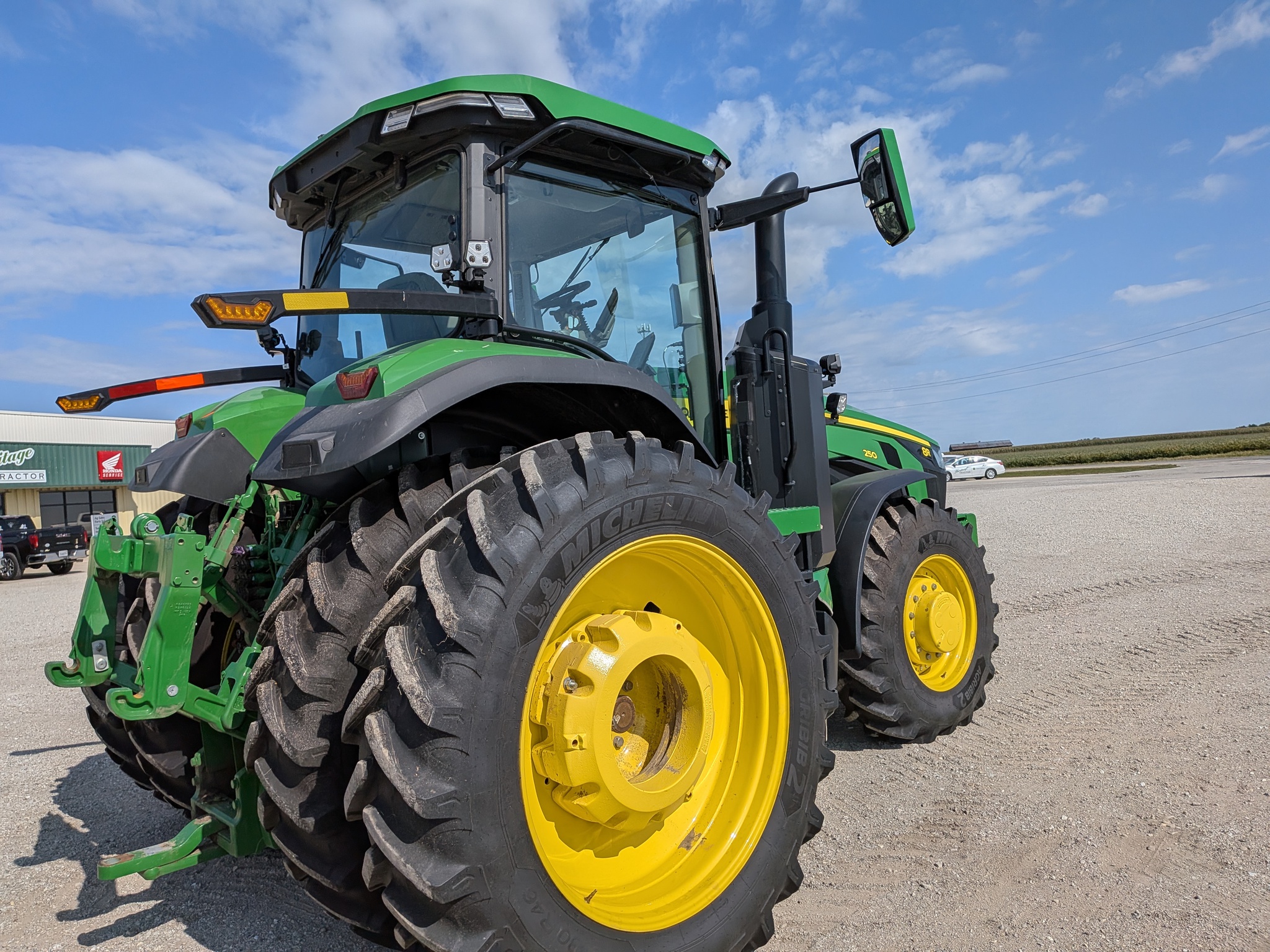  2024 John Deere 8R 250 at Heritage Tractor in Galesburg, IL
