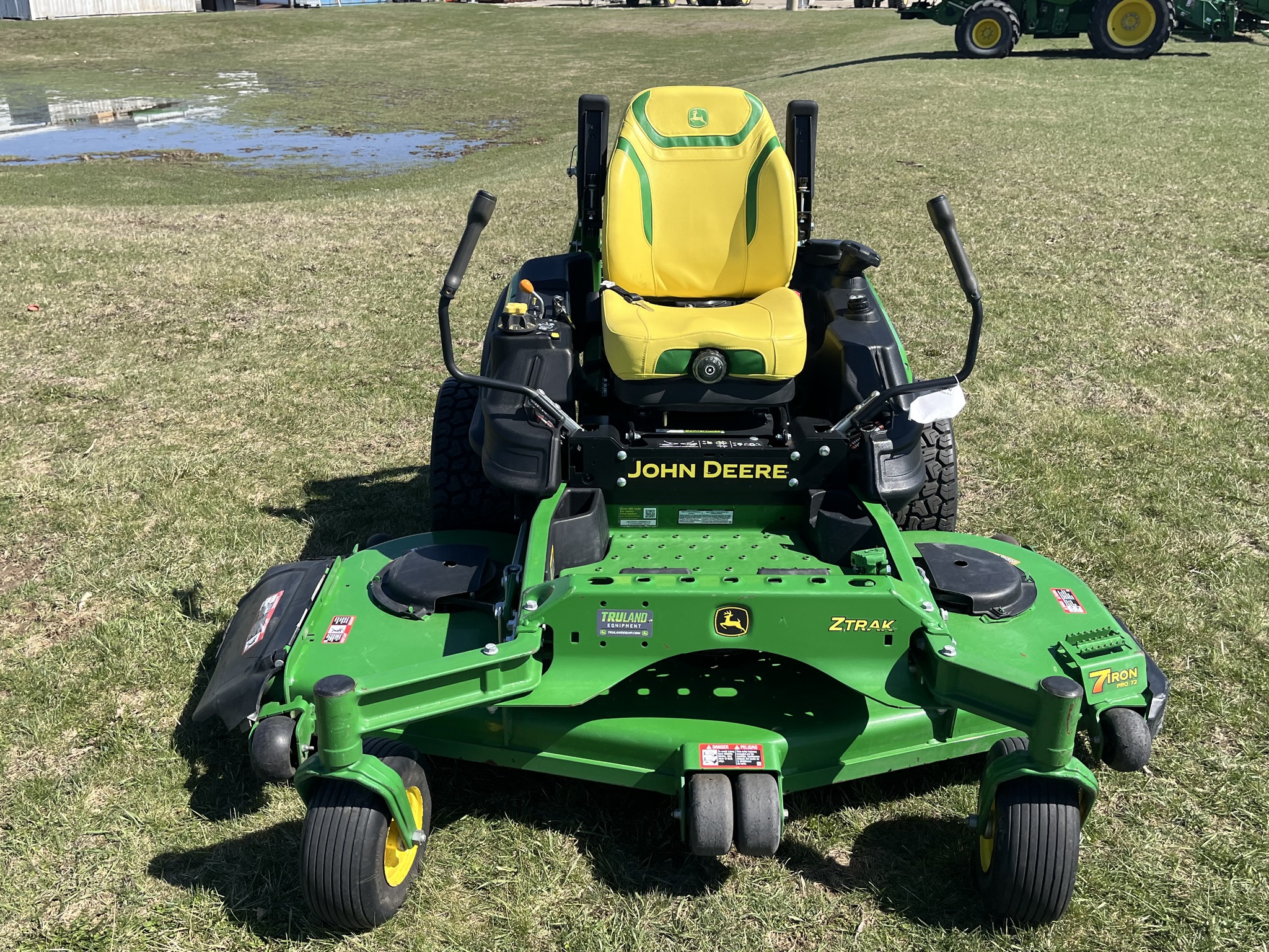 2024 John Deere Z950R Image 3