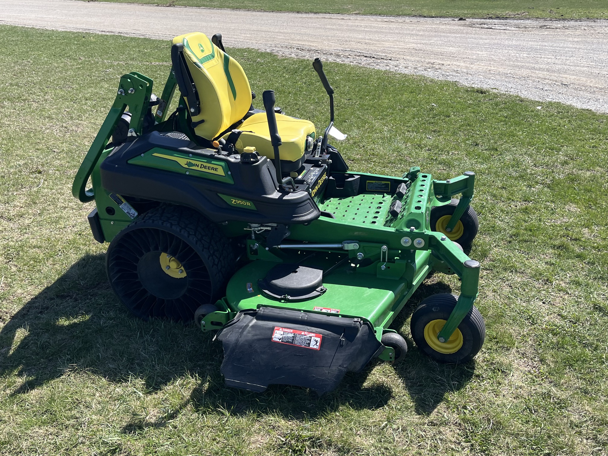 2024 John Deere Z950R Image 5