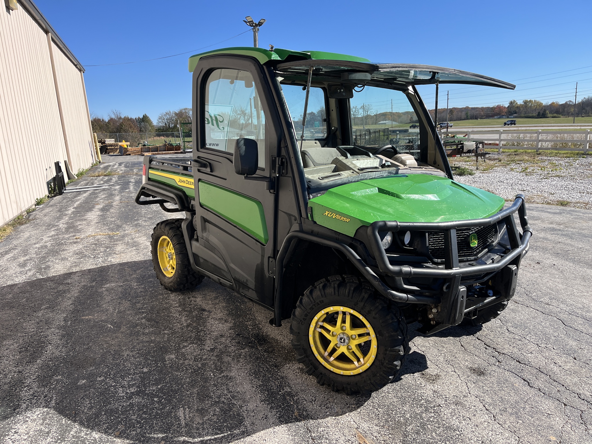  2023 John Deere XUV 835R at Heritage Tractor in Rogersville, MO
