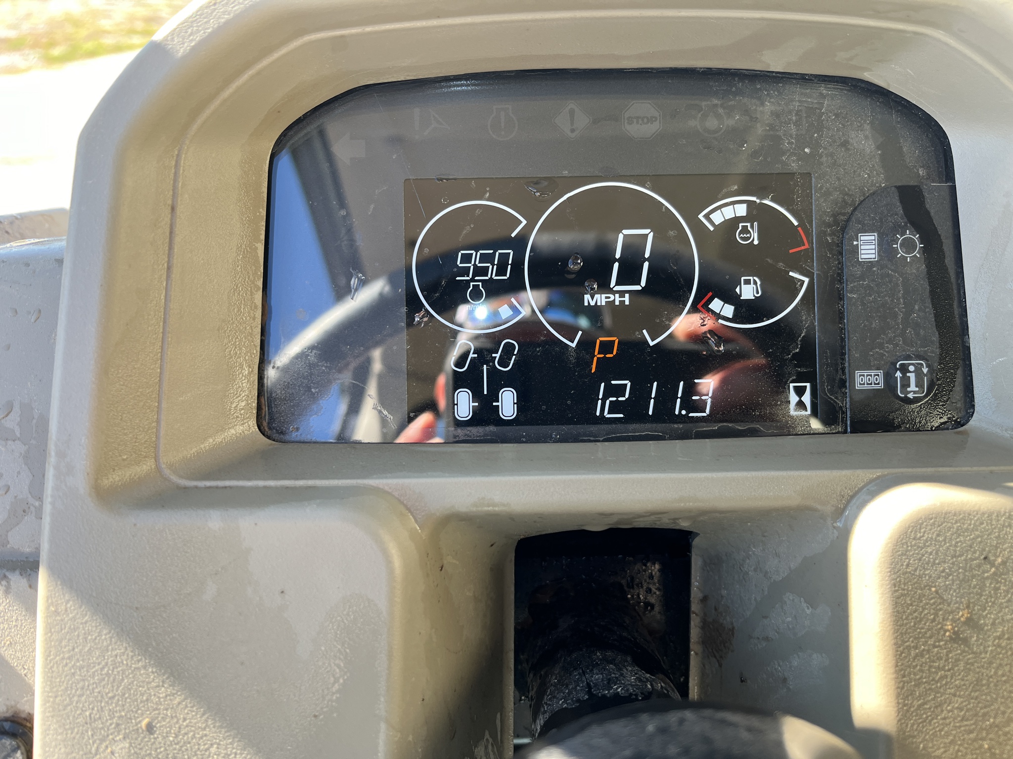  2023 John Deere XUV 835R at Heritage Tractor in Rogersville, MO