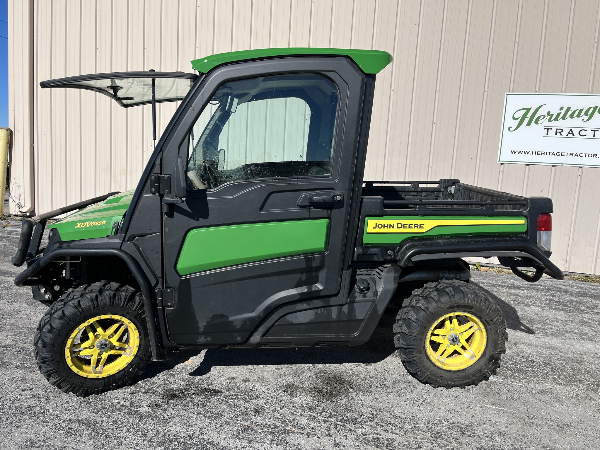  2023 John Deere XUV 835R at Heritage Tractor in Rogersville, MO
