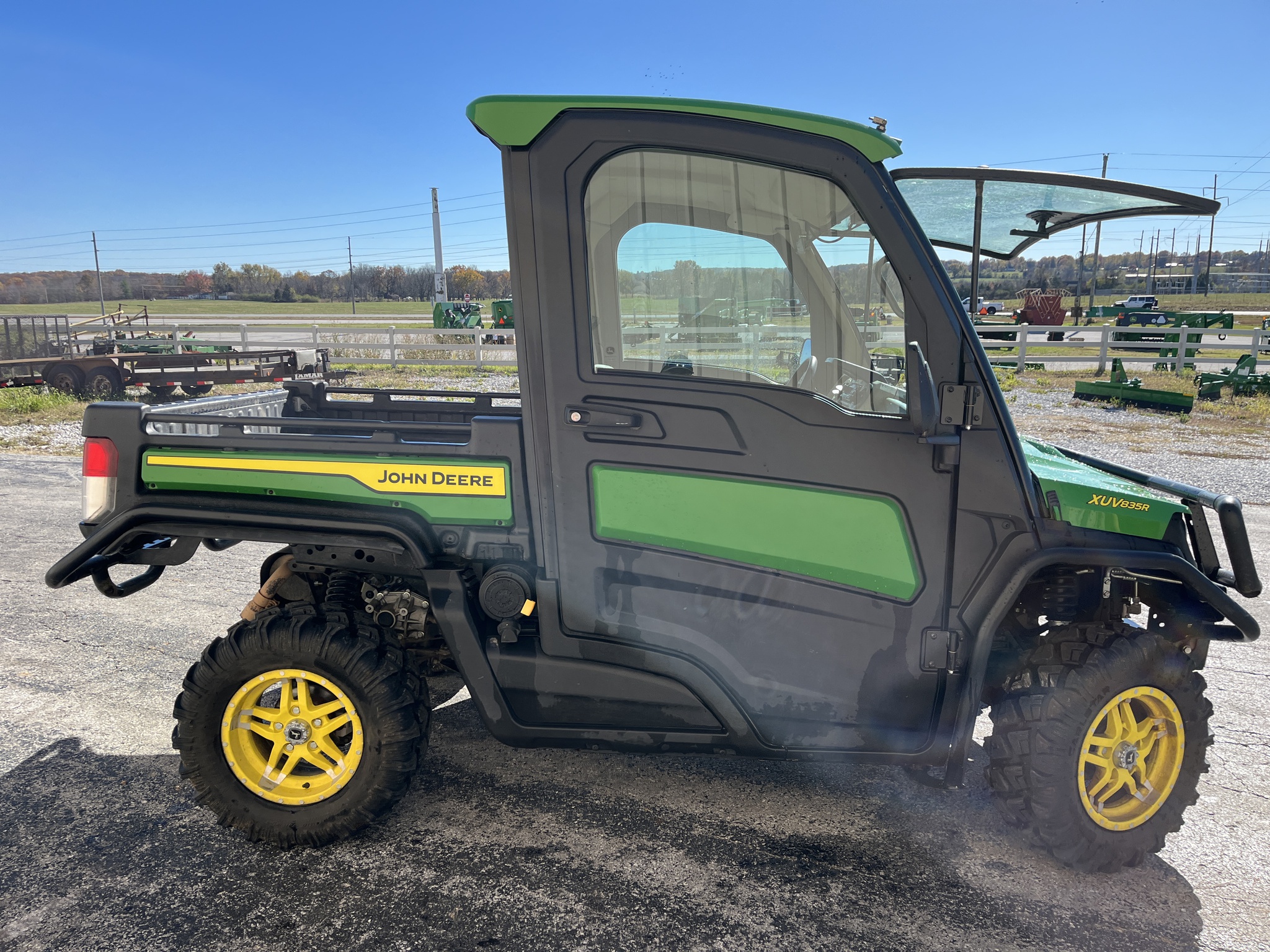  2023 John Deere XUV 835R at Heritage Tractor in Rogersville, MO