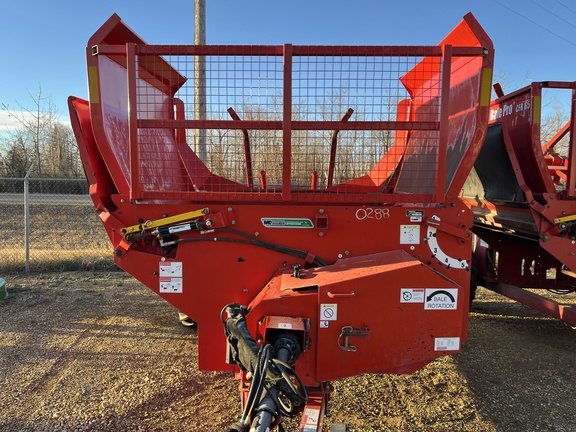 Used 2018 Highline CFR651 Bale Grinders & Feeders at Horizon Ag & Turf in High Prairie, AB - Photo11