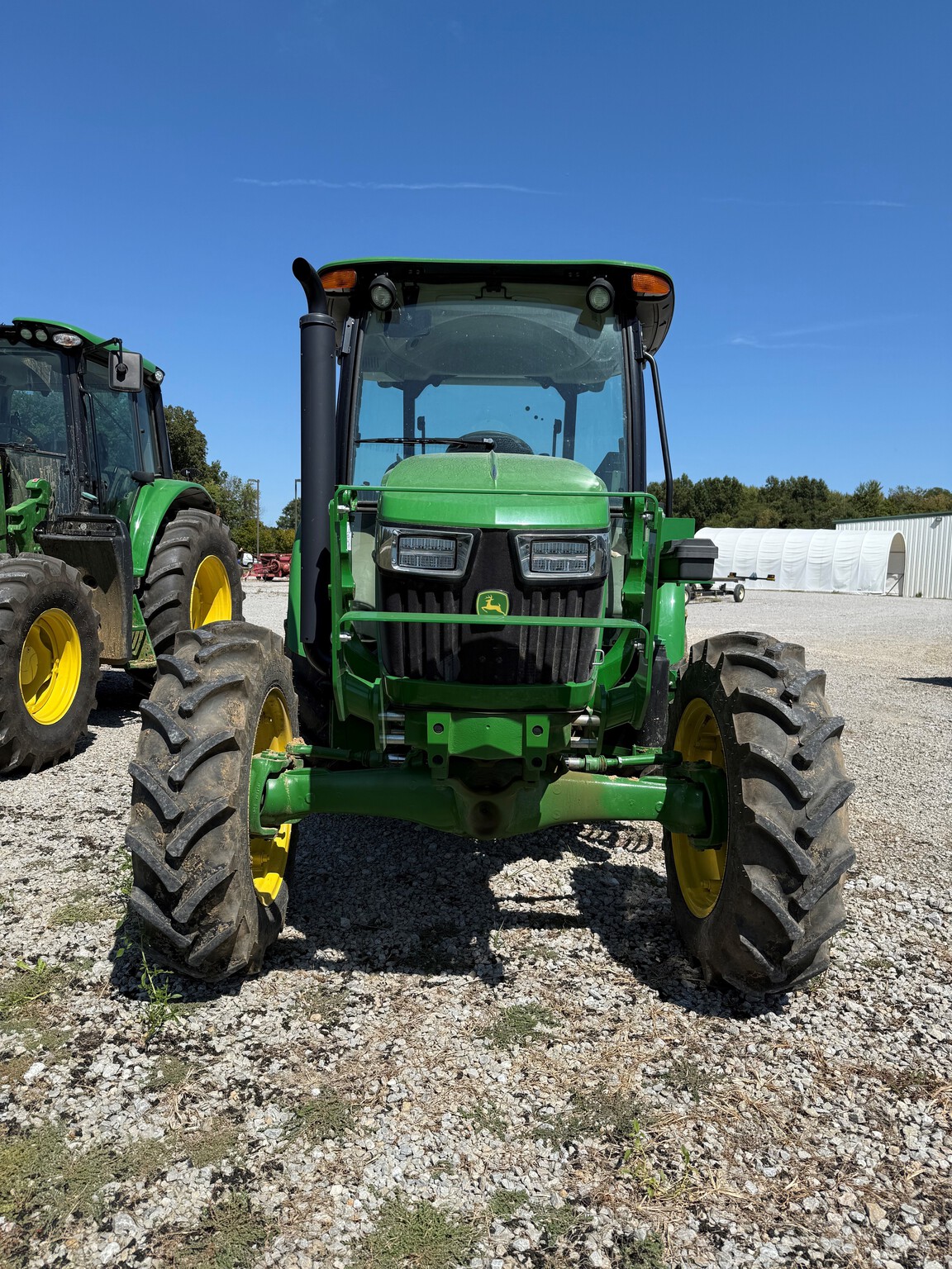 2023 John Deere 5075E Image 6