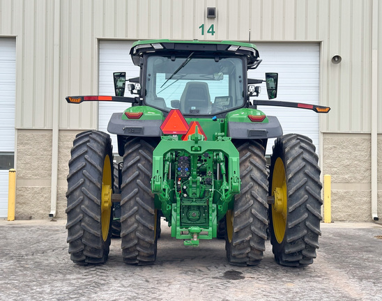 2024 John-Deere 8R 370
