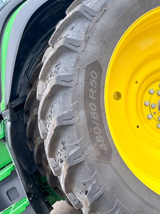 2024 John-Deere 8R 370