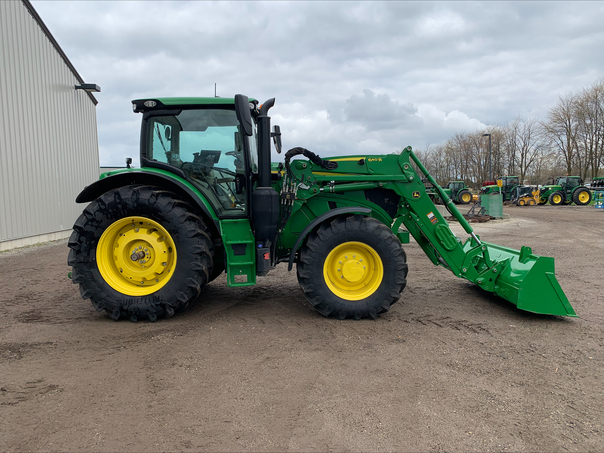 2024 John Deere 6R 165 Image 2