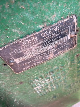 2013 John Deere 8360R Photo 2