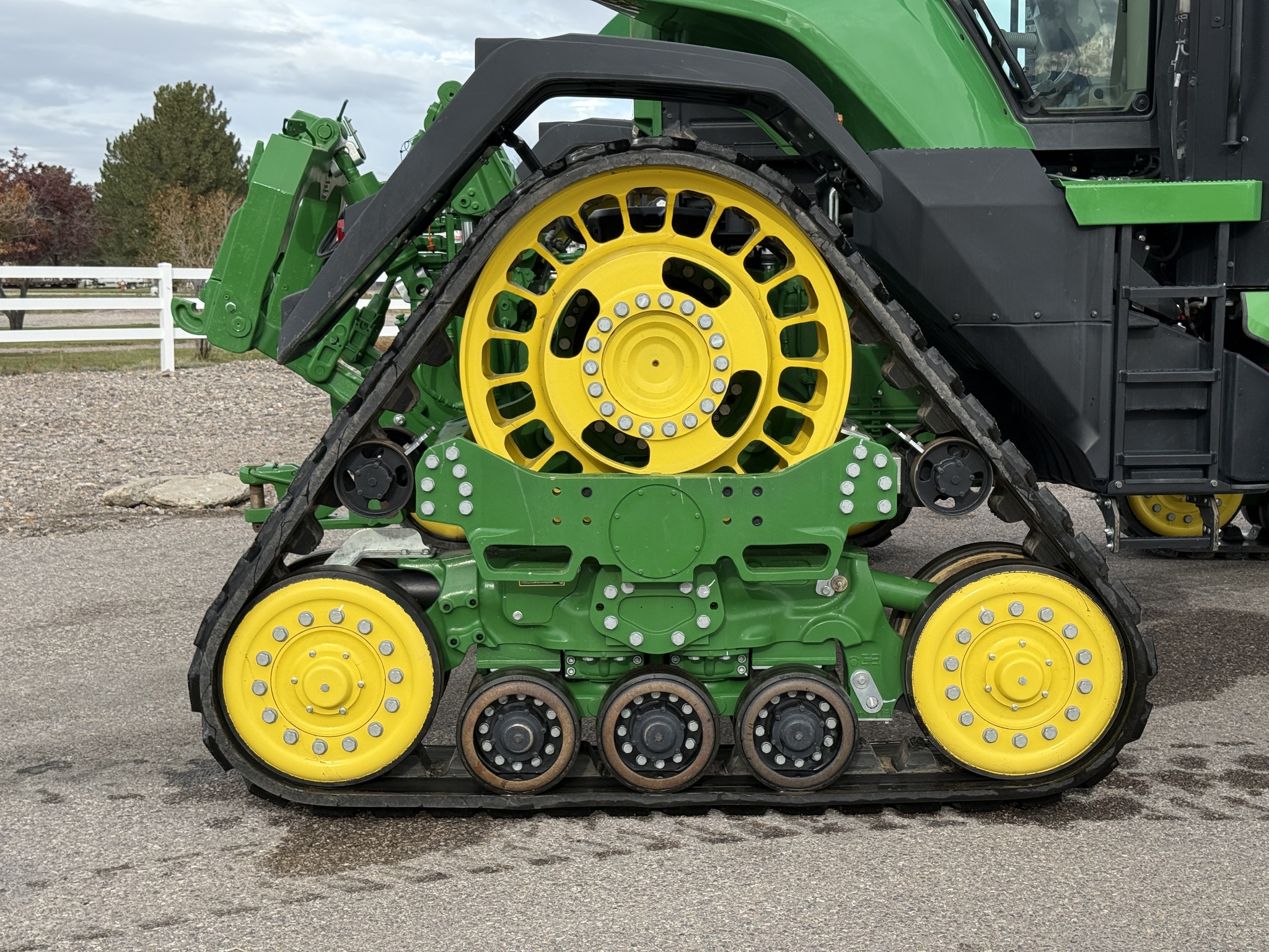 2023 John Deere 8RX 410 Image 40