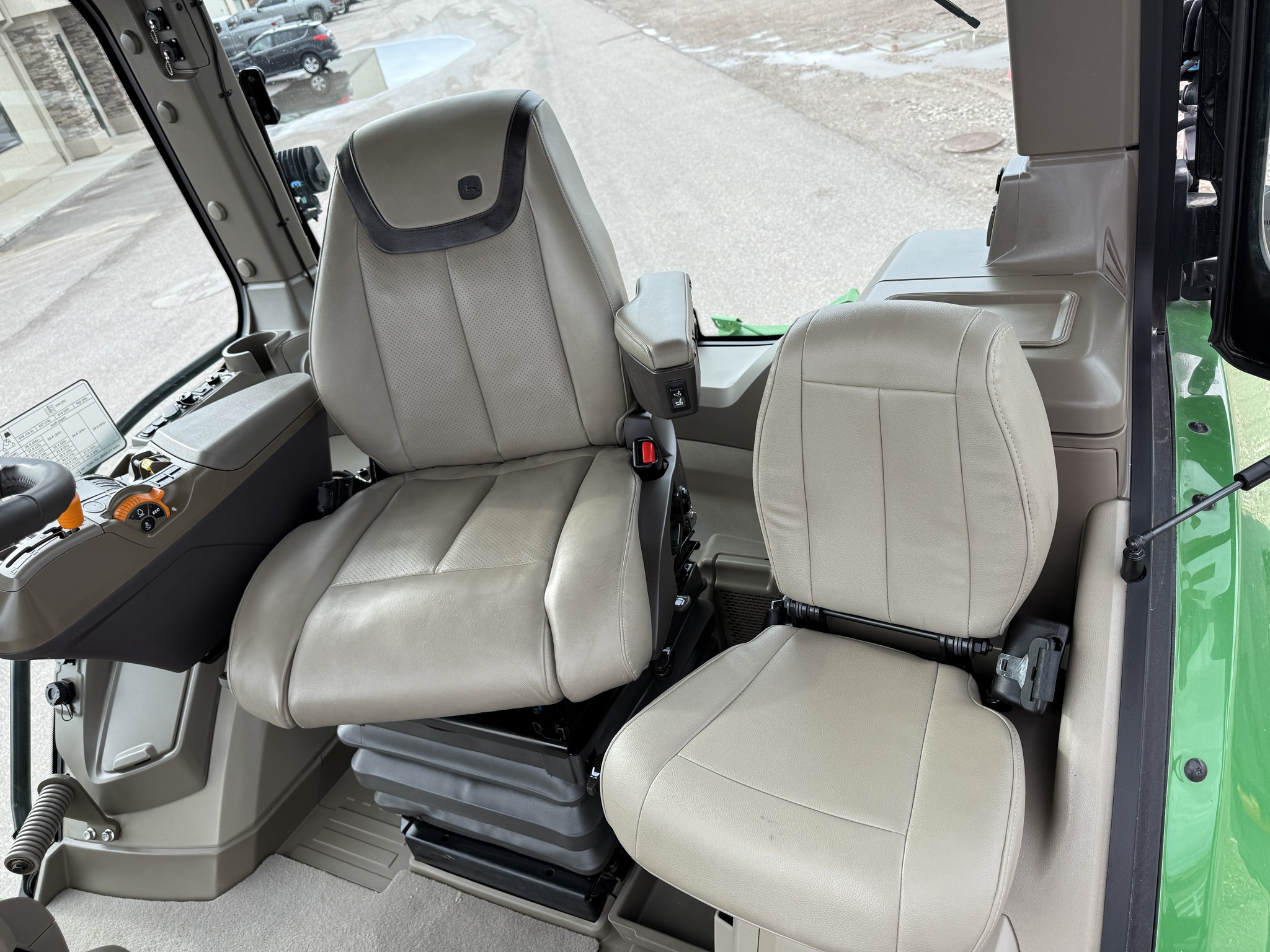 2023 John Deere 8RX 410 Image 13