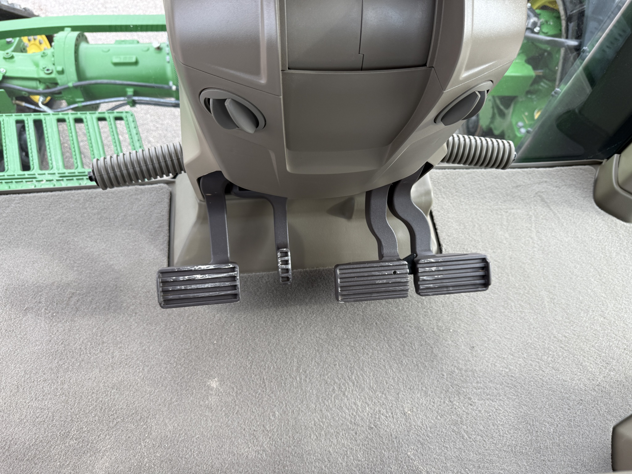 2023 John Deere 8RX 410 Image 12