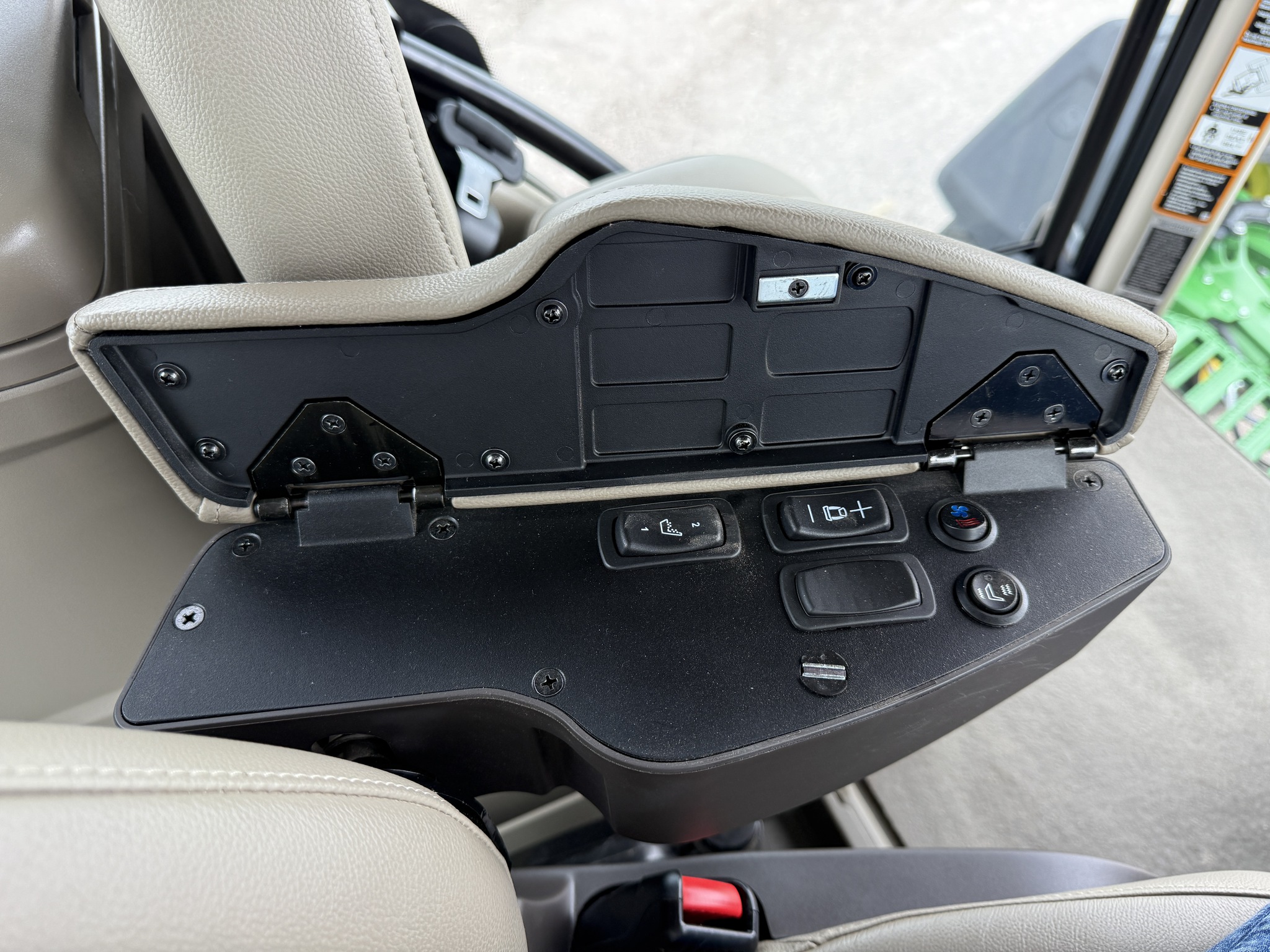 2023 John Deere 8RX 410 Image 15