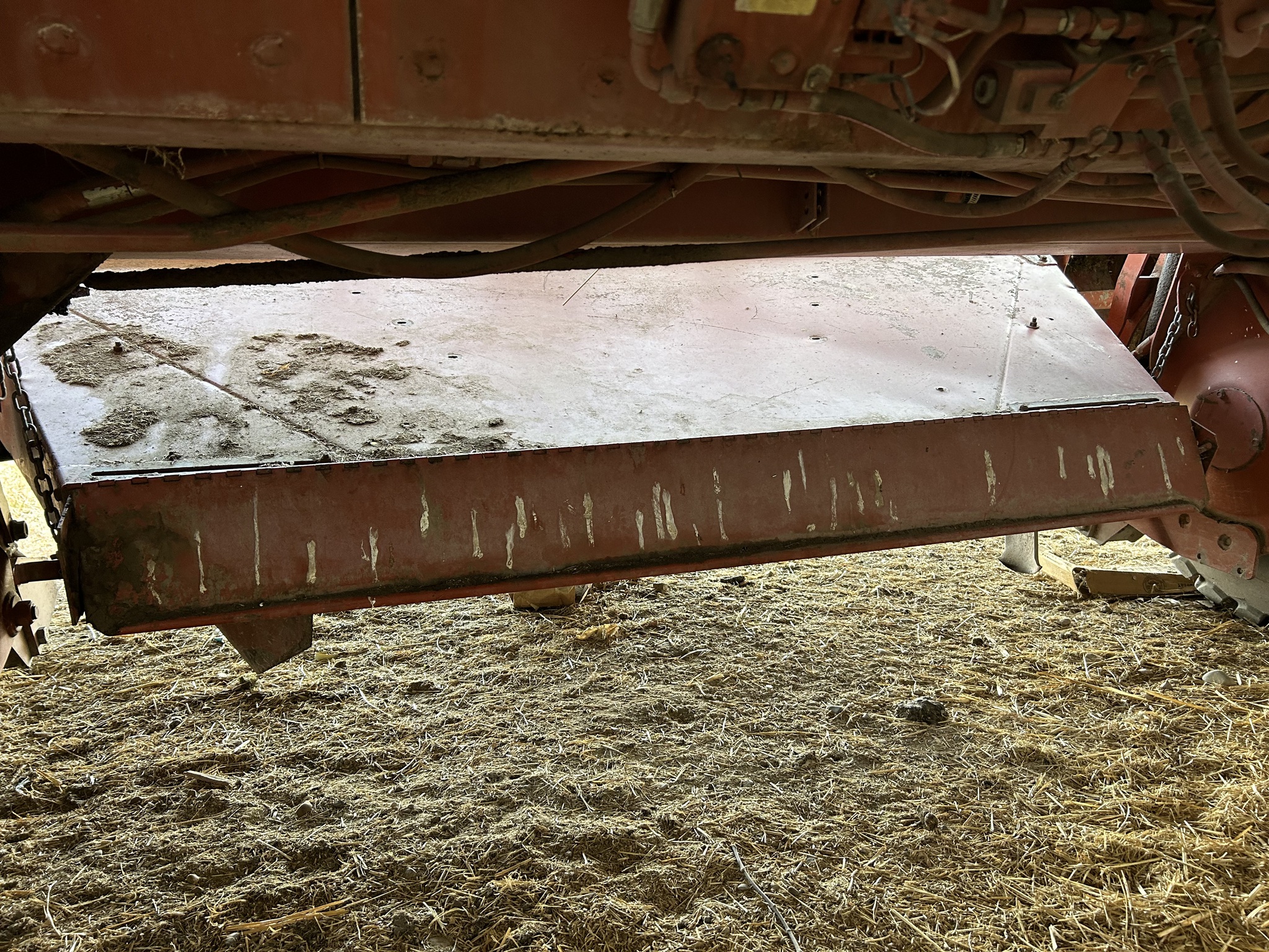 1996 Hesston 8500 Image 11