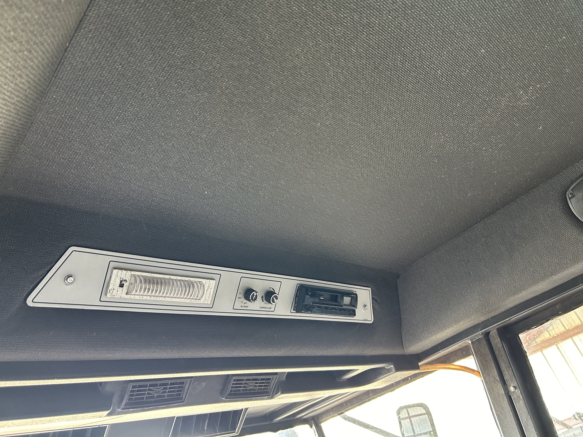 1996 Hesston 8500 Image 16