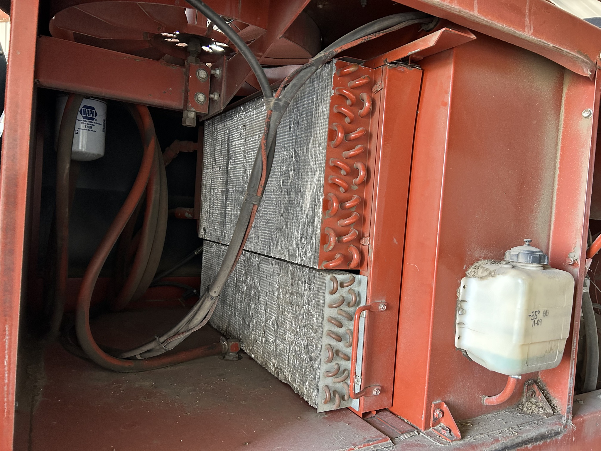 1996 Hesston 8500 Image 12