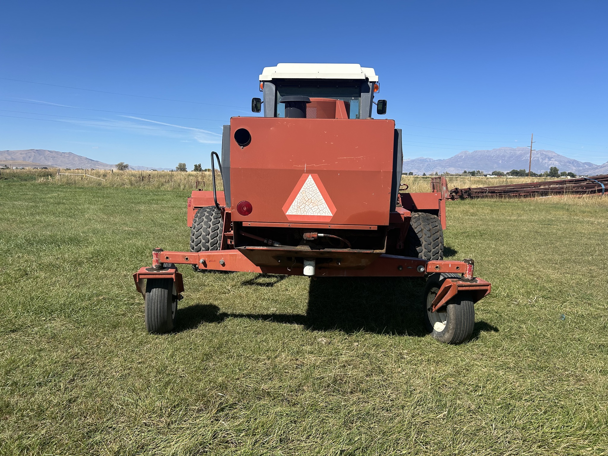 1996 Hesston 8500 Image 8