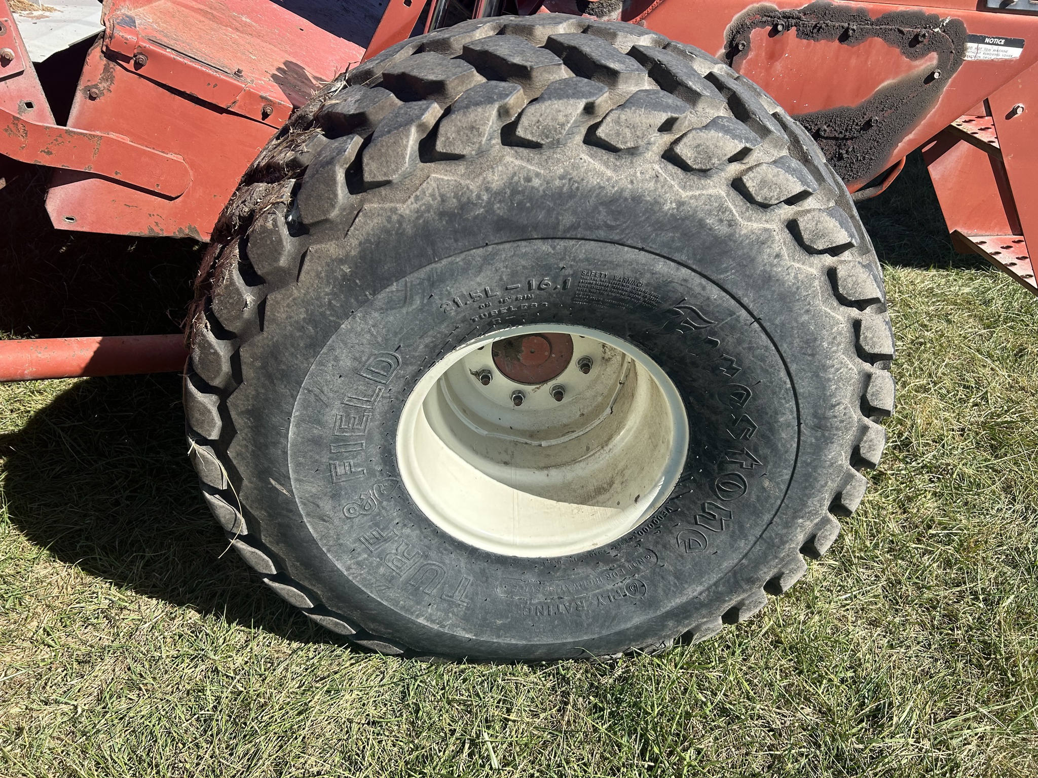 1996 Hesston 8500 Image 19