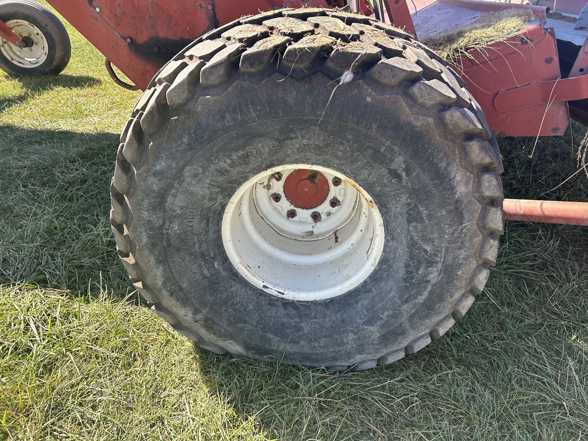 1996 Hesston 8500 Image 20