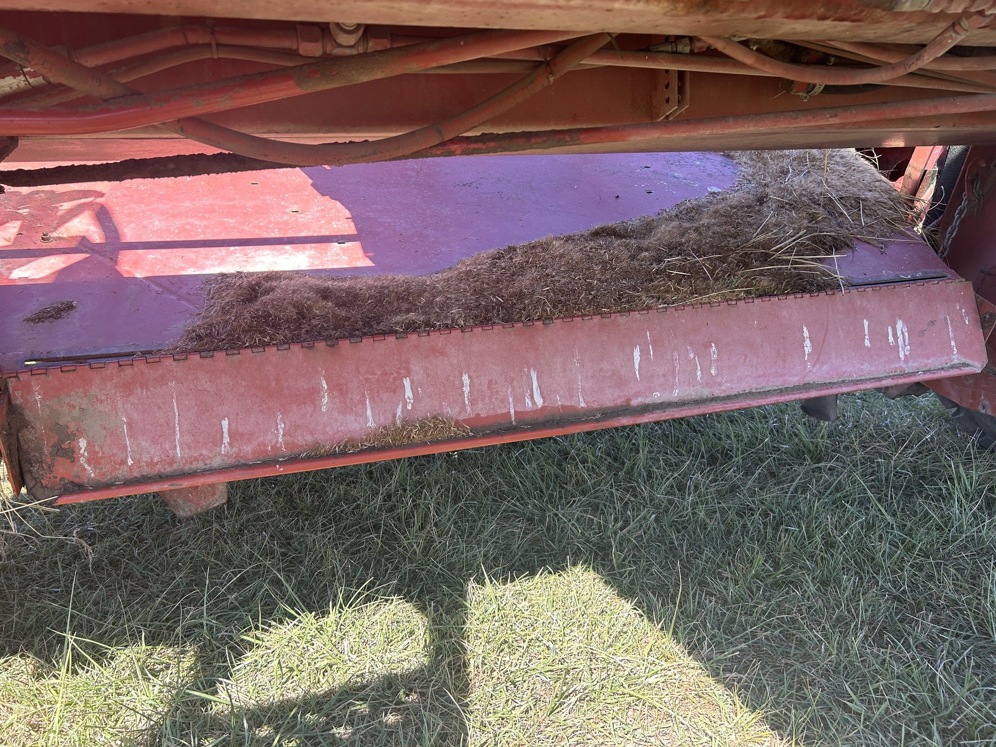 1996 Hesston 8500 Image 26