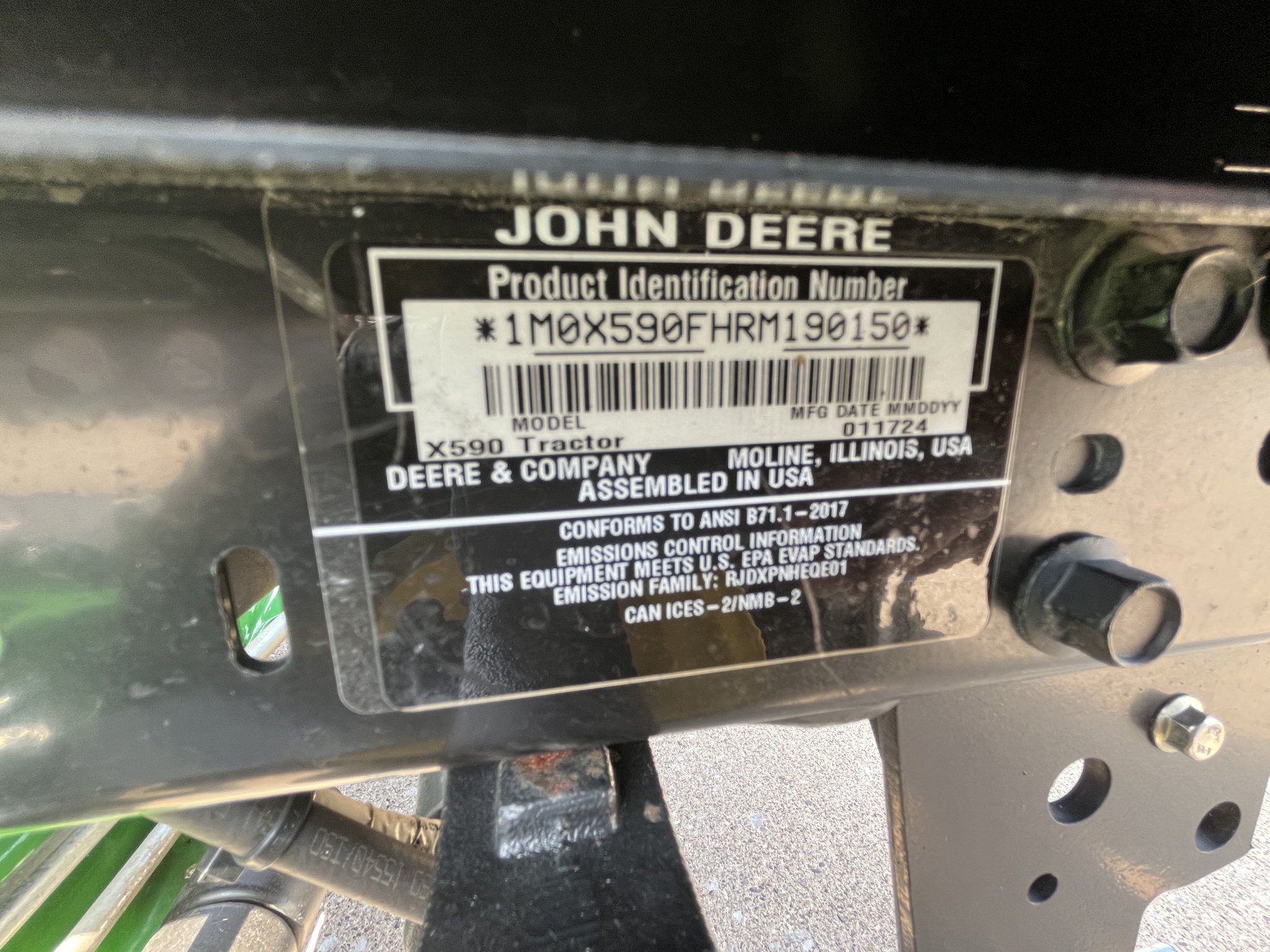 2024 John Deere X590 Image 14